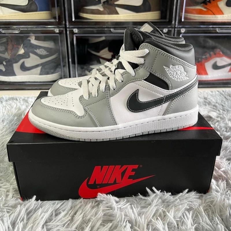 Jordan 1 mid light smoke grey-554724-078